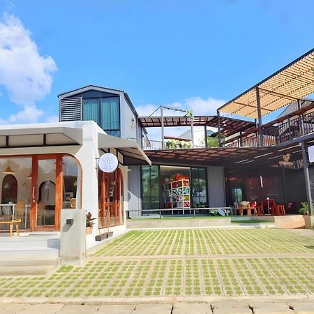 Capital O 75422 Million Pillows Chiang Mai Exterior photo