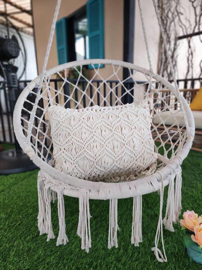 Capital O 75422 Million Pillows Chiang Mai Exterior photo