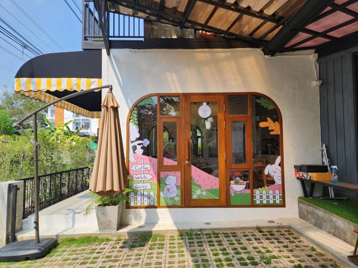 Capital O 75422 Million Pillows Chiang Mai Exterior photo
